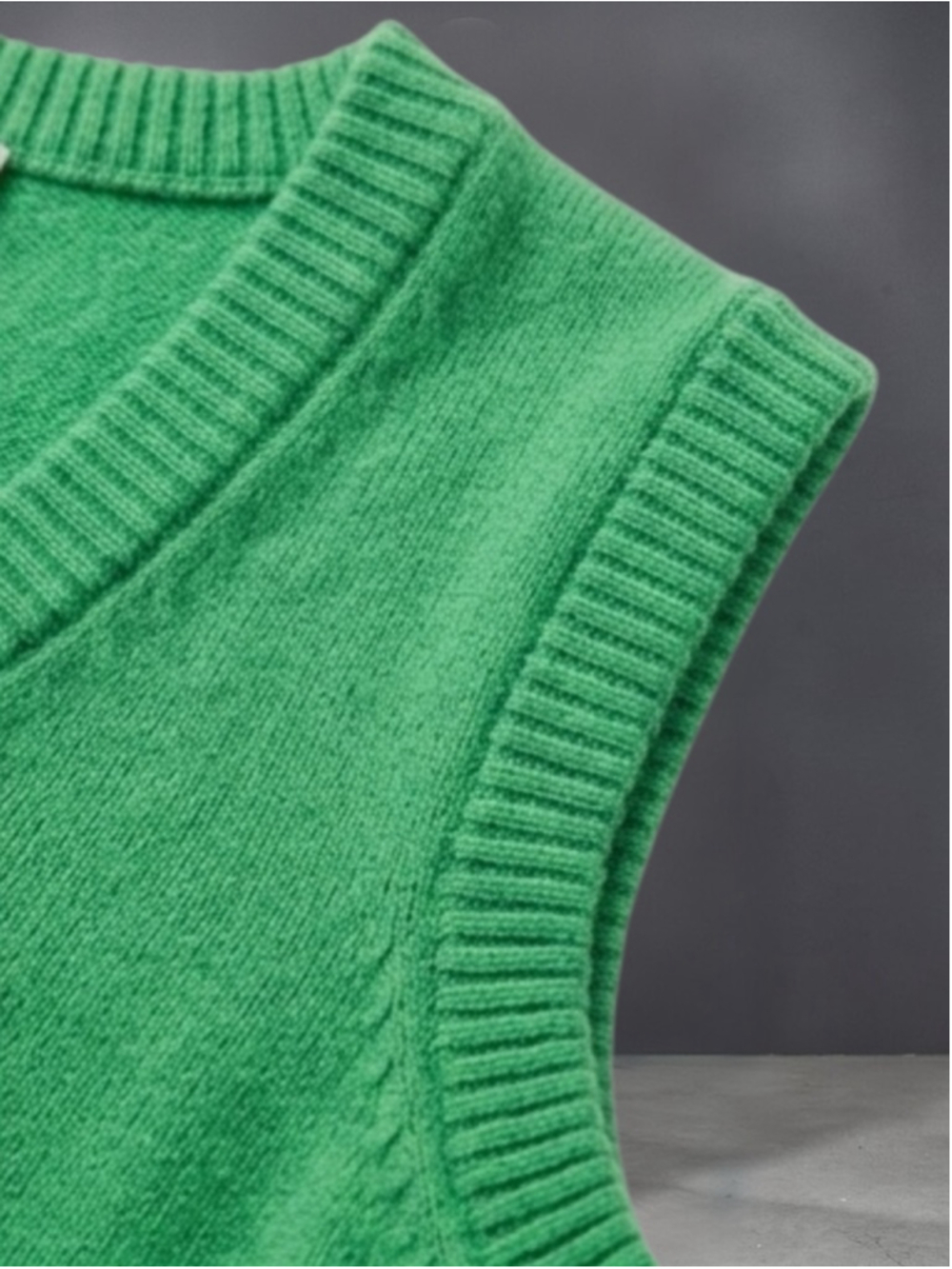 J.Crew Green 100% Cashmere V-Neck Sweater Vest – Size Small - Picture 13 of 15